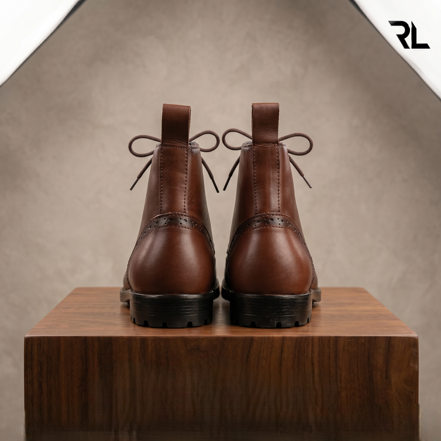Wingtip Brouge Lace Up Boot - 1001