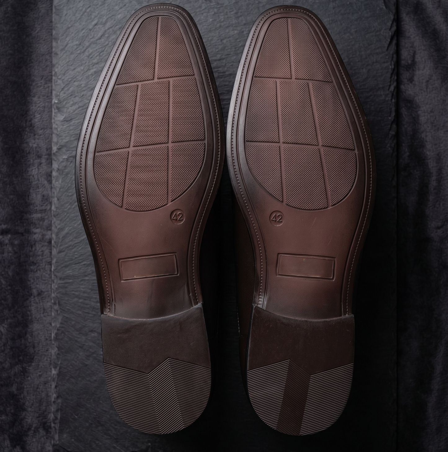 Leather Wholecut Shoe for Men's - Black - 2009