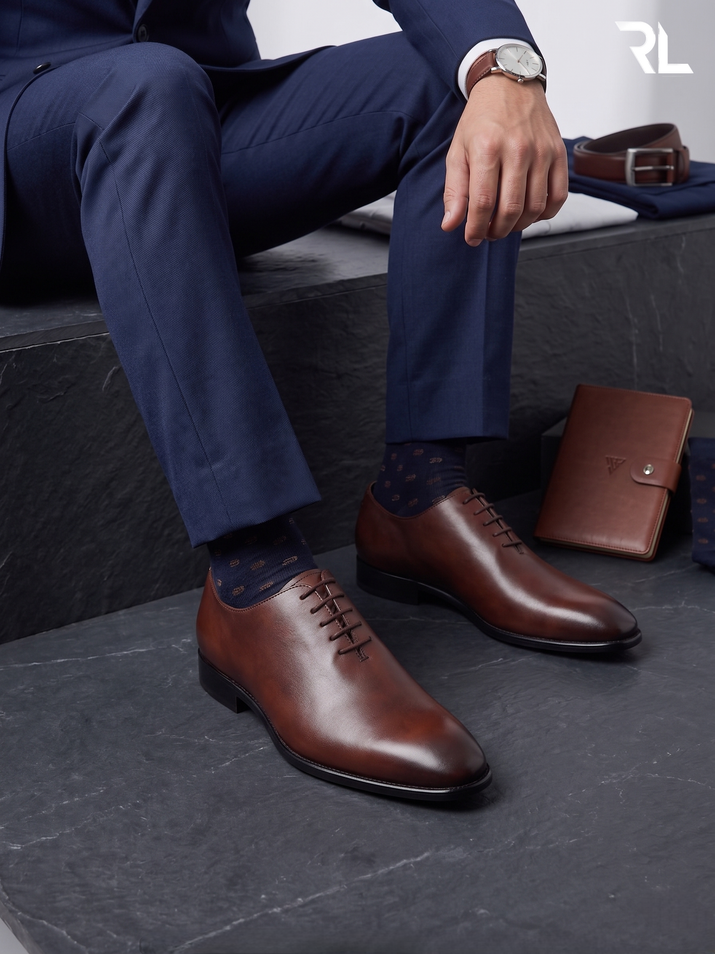 Leather Wholecut Shoe for Men's - 2009